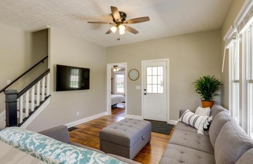 Williamstown House | Williamstown Vacation Rental with Private Deck and Yard