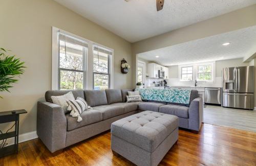 Williamstown House | Williamstown Vacation Rental with Private Deck and Yard