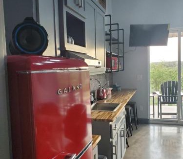 Johnson City House | Pet and Child Friendly Getaway at Hacienda Amor