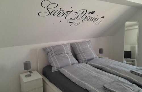 Weisenheim am Sand House | Discover Weisenheim am Sand: Pet & Child Friendly Retreat
