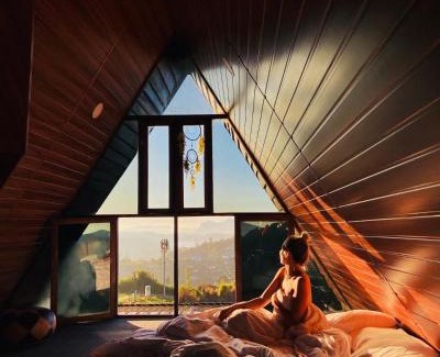 Nuwara Eliya Cabin | Cozy Willmount Cabins with Breakfast & Family-Friendly Amenities