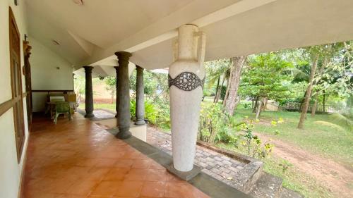 Kannur House | Relax at Willo Stays: The Metro Landsend Beach Resort