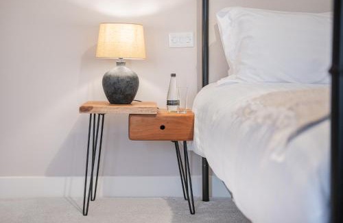 Kendal Apartment | Inviting Willow: A Rustic Retreat for Families, Rated 9.8