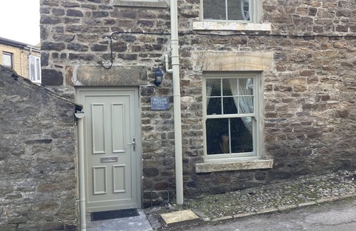Barnard Castle Cottage | Quirky Willow Cottage: Pet-Friendly Stay in Teesdale