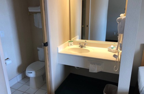 Ephraim Hotel | Experience Comfort at Willow Creek Inn with Free Breakfast