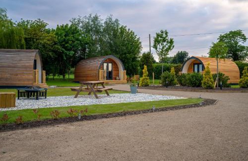 Padeswood Other | Top-Rated Willow Farm Glamping: Family-Friendly Retreat