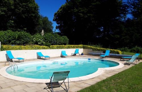 Langoelan House | WILLOW: Oceanfront Escape with Pool & Pet-Friendly Perks
