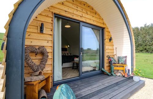 Llangurig House | Family-Friendly Stay at Willow - 4-Star Comfort Awaits