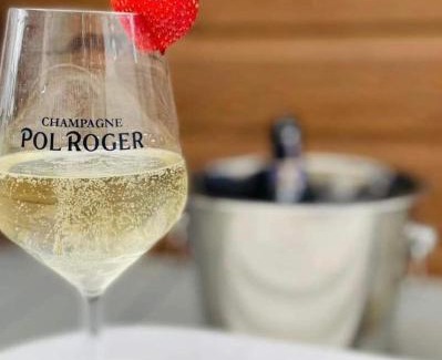 Allerthorpe House | Willow Lodge: Family-Friendly Retreat with Hot Tub