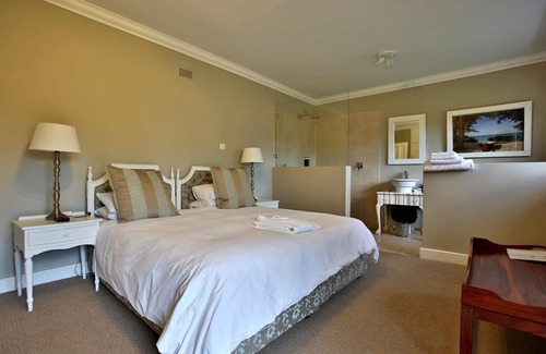Harare East Cabin | Discover Willow Lodge: Guest Rated 9.8 with Pool & Dining