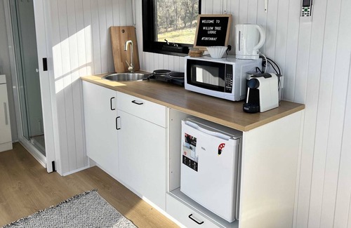 Willow Tree House | Pet-Friendly Willow Three Tiny House with Kitchen Amenities
