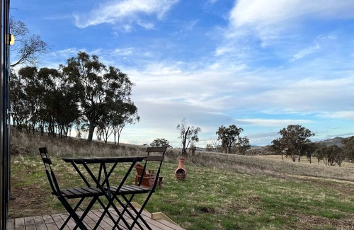 Willow Tree House | Pet-Friendly Willow Three Tiny House with Kitchen Amenities