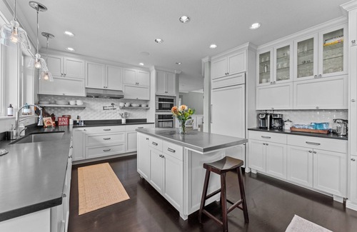 Ridgefield House | Willow & Vine- Retreat & Small Event Estate in Ridgefield, WA steps to winery