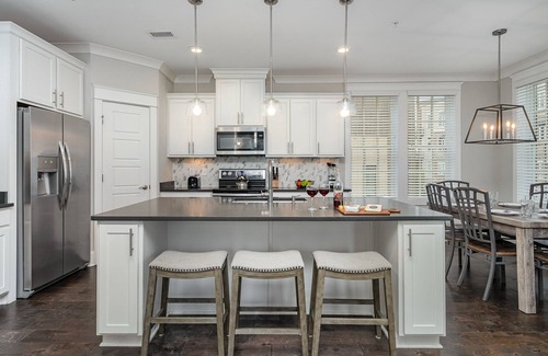 West End Cottage | Willow-walk to Centennial Park-5 Mins to Broadway