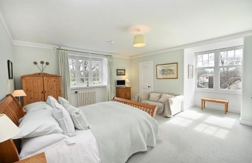 Nairn House | Willowvale: Family-Friendly Getaway with 9.7/10 Rating