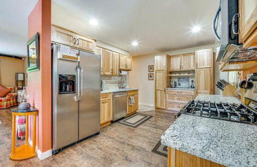 Wilmington House | Wilmington Retreat: Explore Trails, Skiing & Festivals