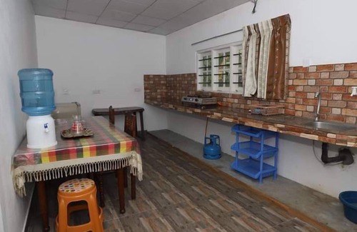 Pahala Maragahawewa Villa | Experience Wilpattu Wild Villa: Pet-Friendly Retreat Awaits