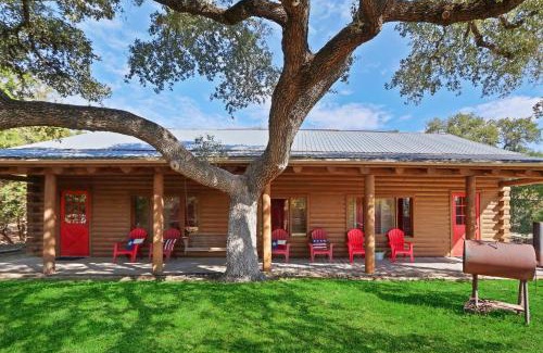 Wimberley House | Inviting Wimberley Log Cabins Resort with Pool Access