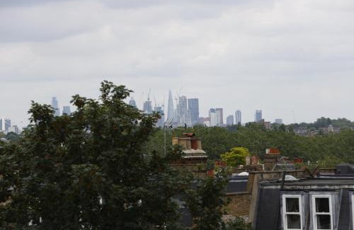 West Hill Bed & Breakfast | Wimbledon Park Bed & Breakfast: Guest Rated 10/10 with Breakfast