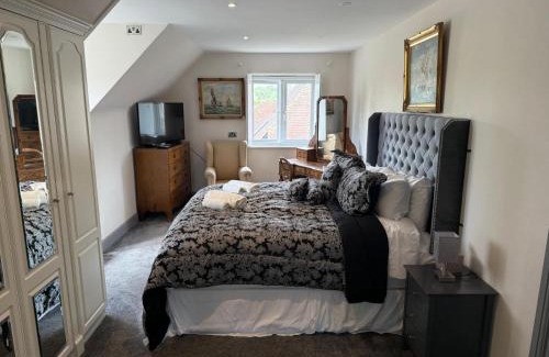 Icklesham Hotel | Discover Winchelsea Lodge: Family-Friendly 4-Star Retreat