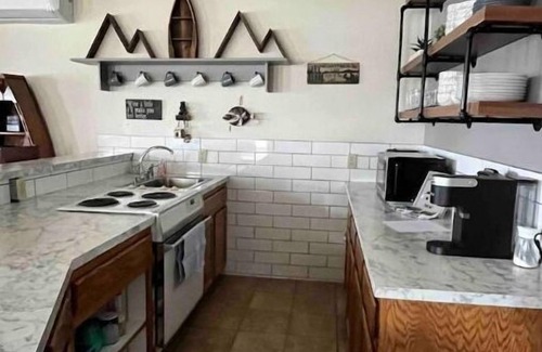 Winchester House | Winchester Idaho Lake House: Relax, Play & Explore in Style