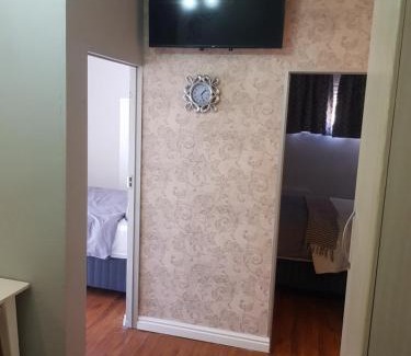 Summerstrand Bed & Breakfast | Cozy Winchester Place: Pet-Friendly with Pool & Breakfast