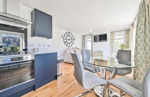 Chapel Ground Apartment | Cozy Retreat at Wind Harps: Pet & Child Friendly Stay