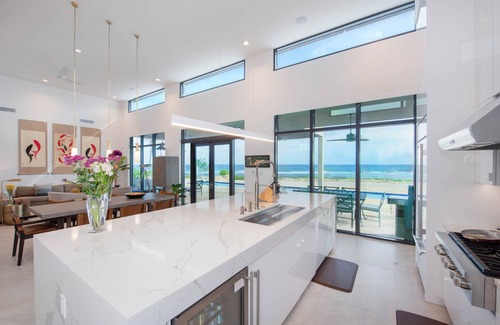 East End House | Oceanfront Bliss at Wind Upon the Waves in Grand Cayman