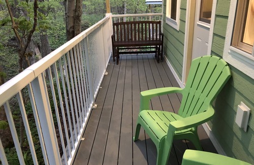 Marcellus Cabin | Inviting Winding Creek Cabins: Child-Friendly Getaway