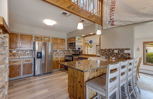 Lake Catherine House | Discover Windjammer: Your Perfect Lakefront Retreat