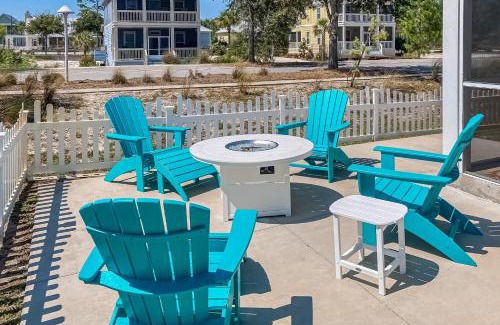 Port St. Joe House | Windmark: Exceptional Day Drinking with Pet-Friendly Amenities
