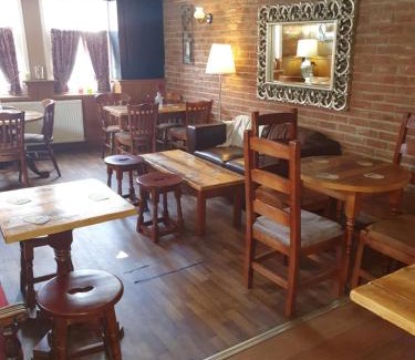 Beverley Hotel | Pet-Friendly Windmill Bed and Breakfast with Delicious Breakfast