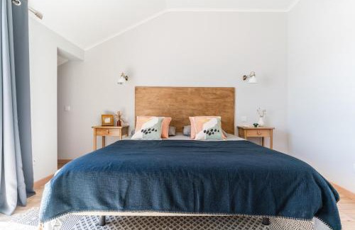 Baiona Apartment | Welcoming Windmill Escape - Areia Townhouse, Guest Rated 9/10