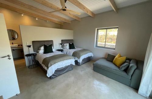 Stellenbosch House | Experience Windon Vineyard Farmhouse: 4-Star Family Retreat