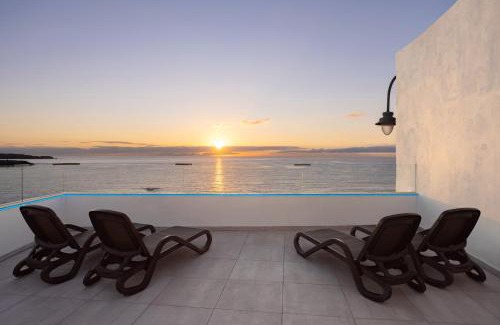 Las Arenas House | Oceanfront Retreat: Window to the Sea in South Tenerife