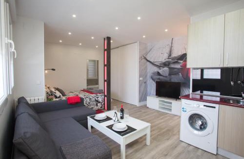 Lucero Apartment | WindRose 9: Family-Friendly Retreat with Hot Tub Access