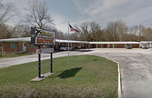 Windsor Hotel | Family-Friendly Stay at Windsor Crossroads Motel - 8.7/10