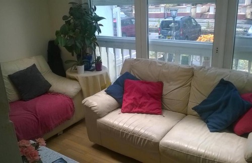 Folkestone Hotel | Pet-Friendly Stay at Windsor Hotel with Breakfast Included