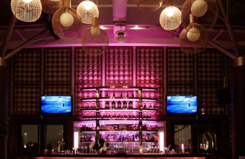 Xitun District Hotel | Elegant Windsor Hotel Taichung with Oceanfront Views