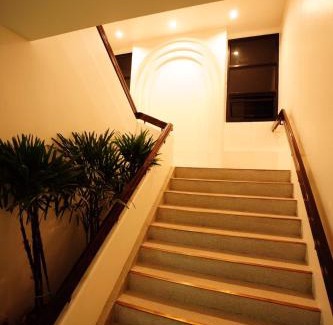 Nai Muang Hotel | Discover Windsor Hotel: Family-Friendly Dining Awaits