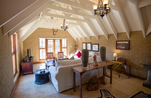 Dullstroom House | Windsor House: 4-Star Stay with Family-Friendly Amenities