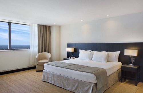 Leme Hotel | Elegant Windsor Leme Hotel with Ocean View & Spa