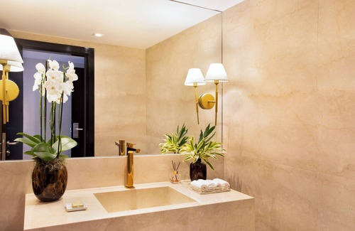Leme Hotel | Elegant Windsor Leme Hotel with Ocean View & Spa