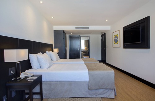 Leme Hotel | Elegant Windsor Leme Hotel with Ocean View & Spa