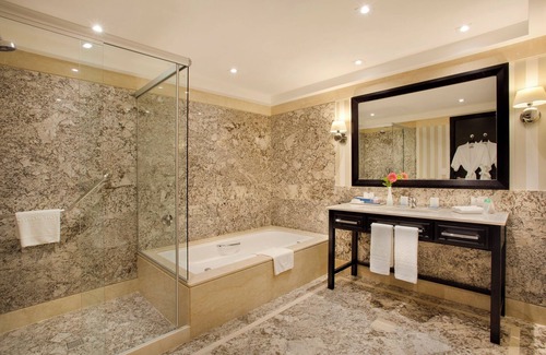 Leme Hotel | Elegant Windsor Leme Hotel with Ocean View & Spa