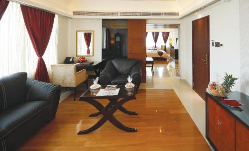 Thiruvananthapuram Hotel | Discover Windsor Rajadhani Hotel: Family-Friendly Stay
