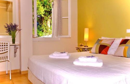 Fiskardo Apartment | Cozy Windward Suite with Oceanfront Views in Fiscardo