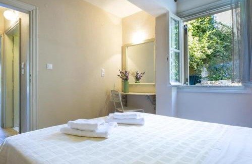 Fiskardo Apartment | Cozy Windward Suite with Oceanfront Views in Fiscardo