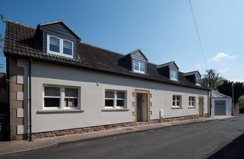Coldstream Cottage | Windy Cottage in Coldstream, Scottish Borders - sleeping 4 guests in 2 bedrooms
