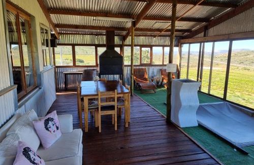Barrydale House | Rustic Karoo Villa with Private Pool and Family-Friendly Amenities